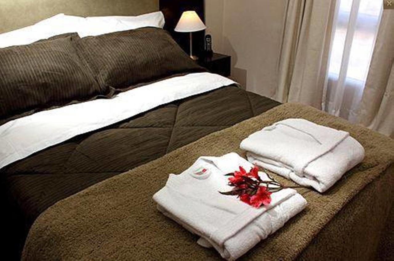 De Los Arroyos Apart Hotel San Nicolás de los Arroyos Dış mekan fotoğraf