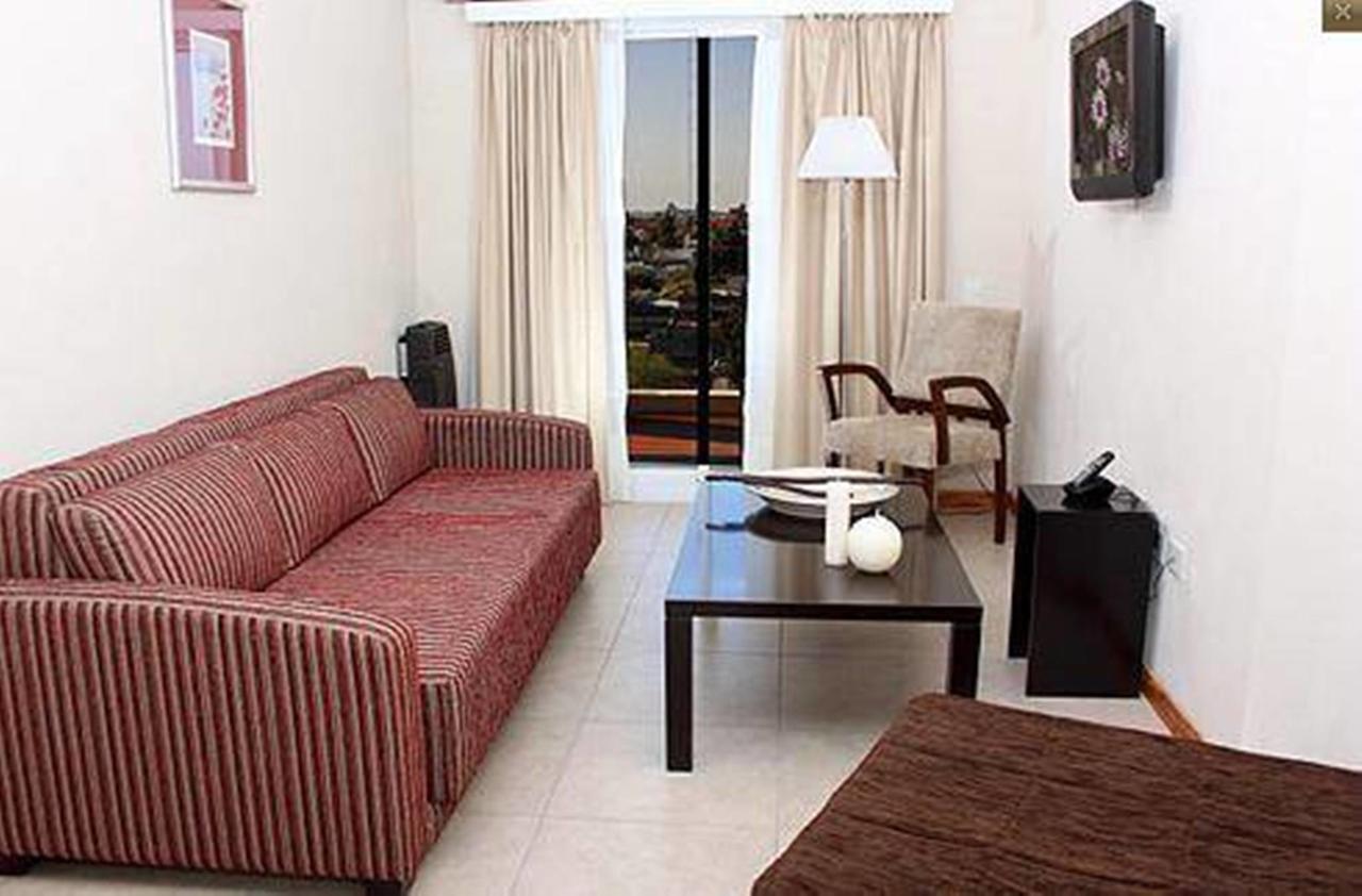 De Los Arroyos Apart Hotel San Nicolás de los Arroyos Dış mekan fotoğraf