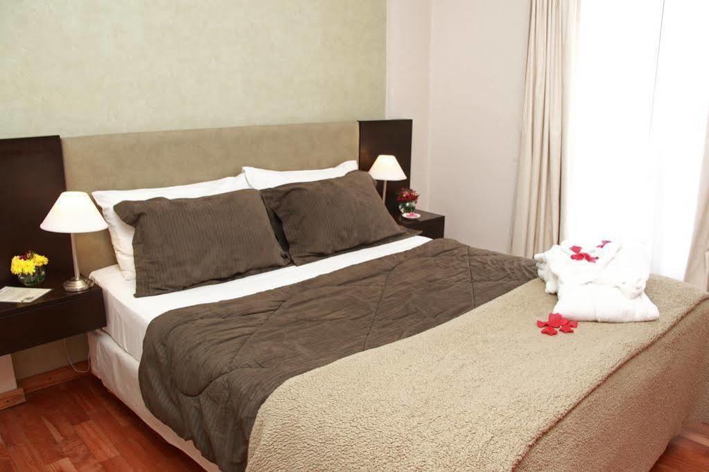 De Los Arroyos Apart Hotel San Nicolás de los Arroyos Dış mekan fotoğraf